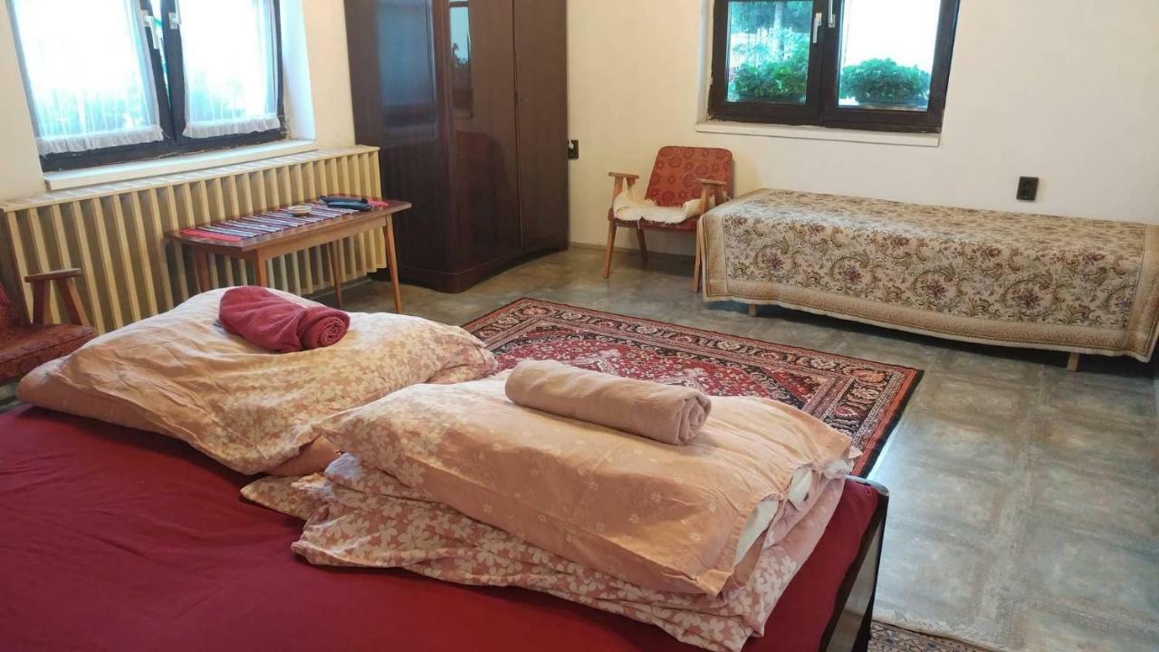 Oncsa Vendeghaz Hotel Gyongyos Ngoại thất bức ảnh