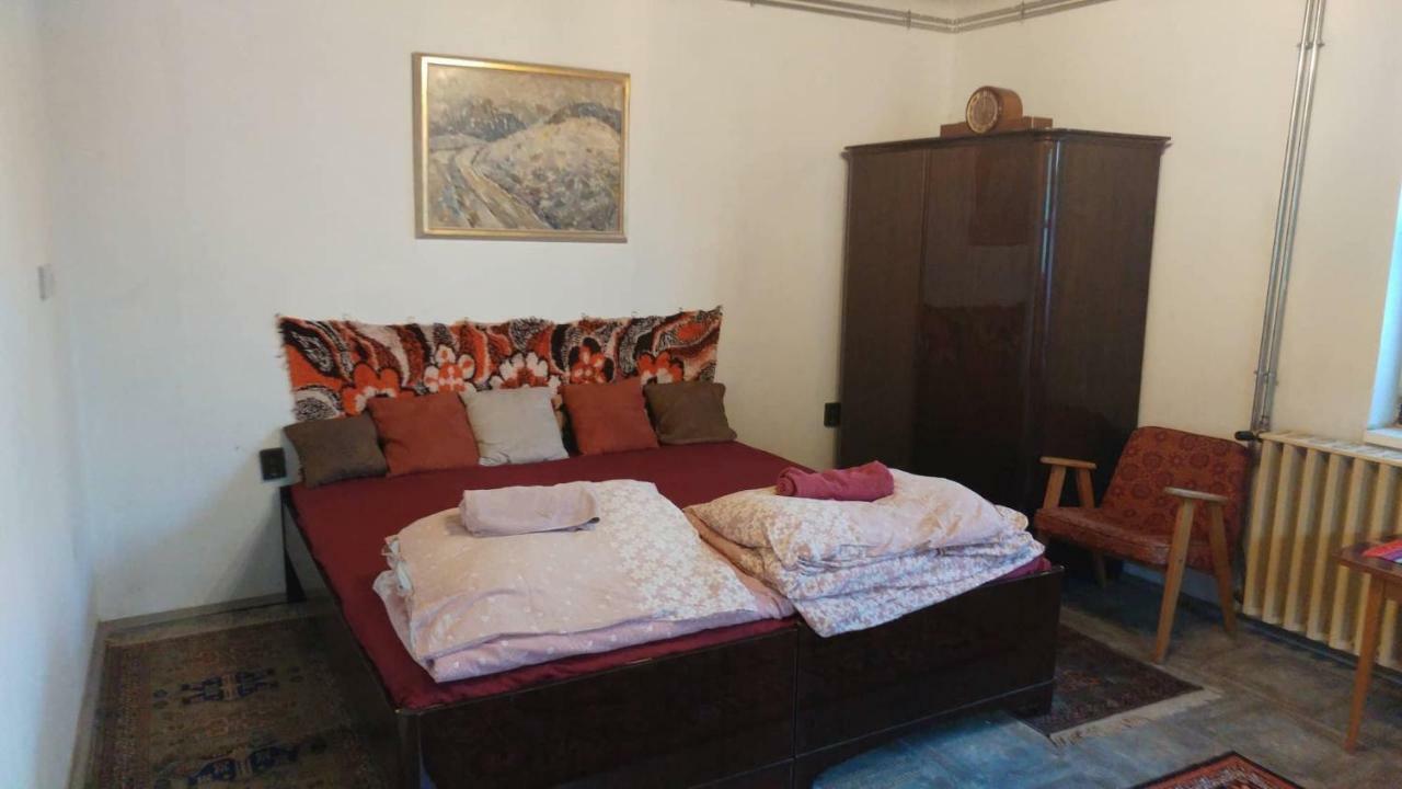 Oncsa Vendeghaz Hotel Gyongyos Ngoại thất bức ảnh