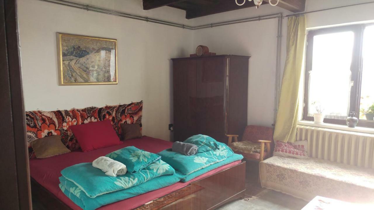 Oncsa Vendeghaz Hotel Gyongyos Ngoại thất bức ảnh
